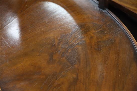 A Regency style mahogany kidney shaped dressing table 88cm.